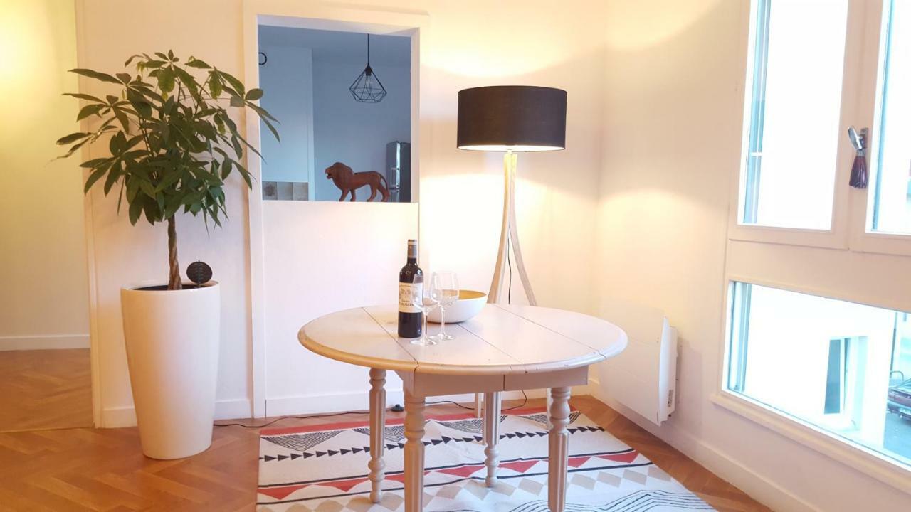 Votre Escale - Le Globe Trotteur Apartment Niort Luaran gambar