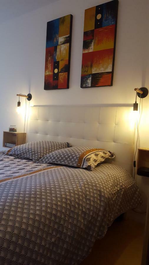 Votre Escale - Le Globe Trotteur Apartment Niort Luaran gambar