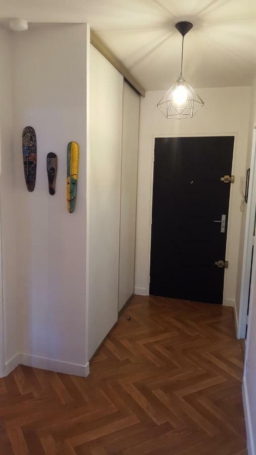 Votre Escale - Le Globe Trotteur Apartment Niort Luaran gambar
