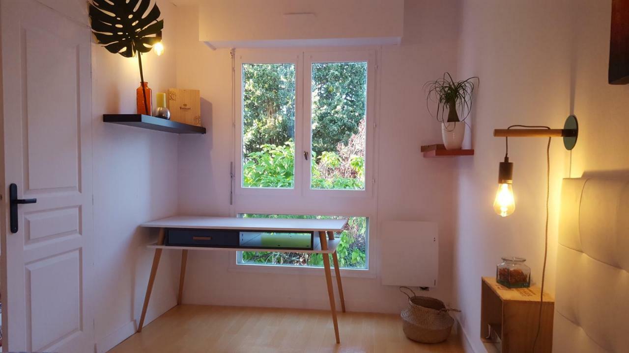 Votre Escale - Le Globe Trotteur Apartment Niort Luaran gambar